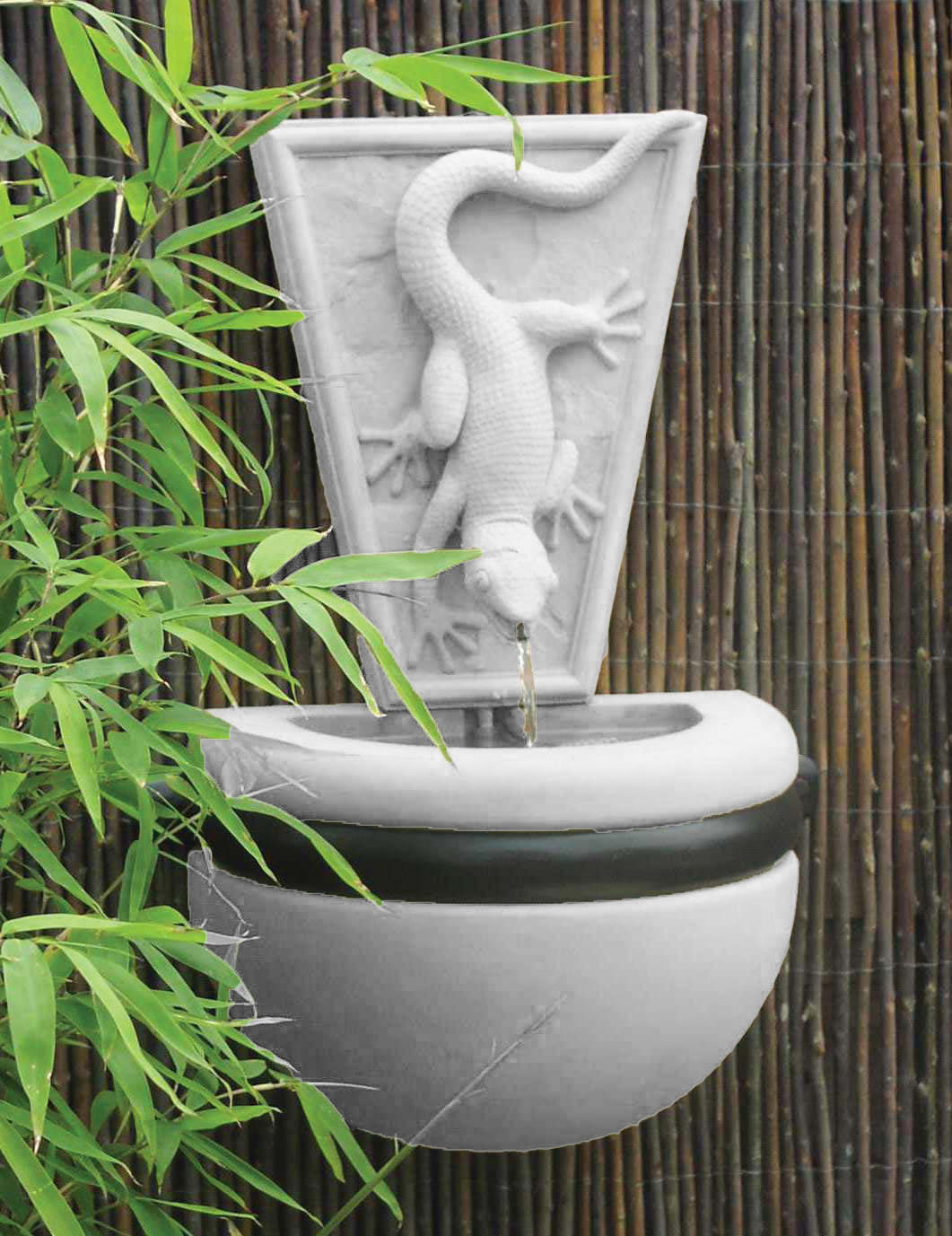 Gecko Wall Fountain