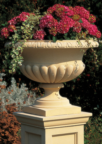 Clarence Urn