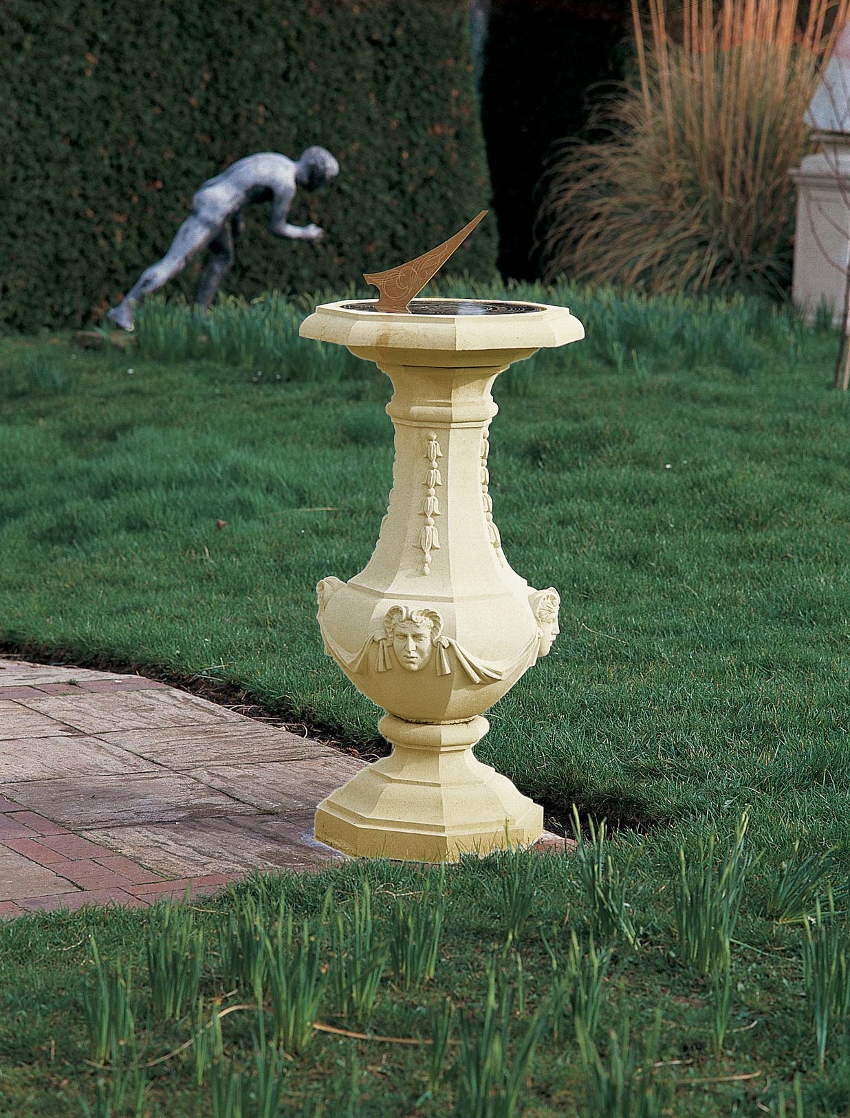 Adam Sundial Plinth D135