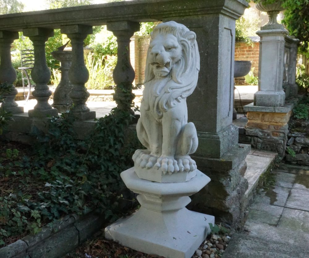 Lion Finial