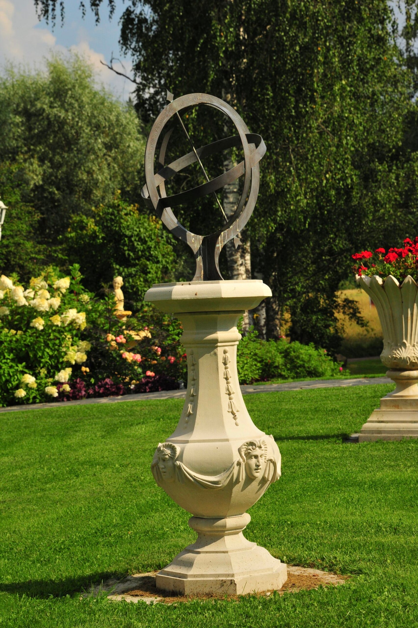 Adam Sundial Plinth D130 (for client's own sundial or Armillary Sphere)